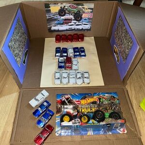 Hot Wheel Monster Trucks Tri To Crush Me Vs Baja Buster With Crushable Cars!!!